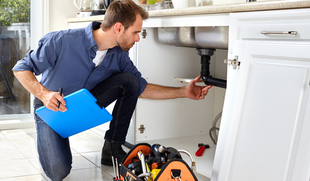 Benefits of hiring a plumber