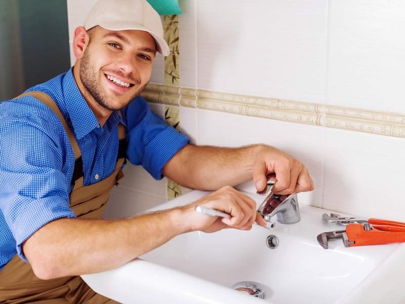 How to Choose The Right Plumber For Your Home