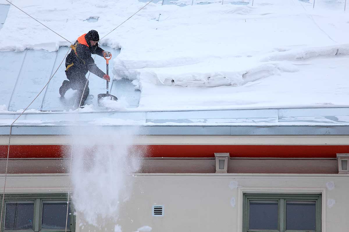 Winter Roof Care: Simple Habits That Keep Your Home Safe All Season